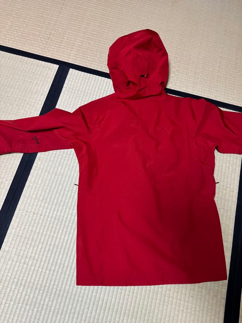 Patagonia トリオレット・ジャケット　赤　Mサイズ