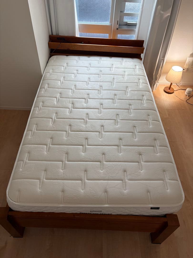 日本ベッド　セミダブル　マットレス　シルキーポケットレギュラー（ウール入）