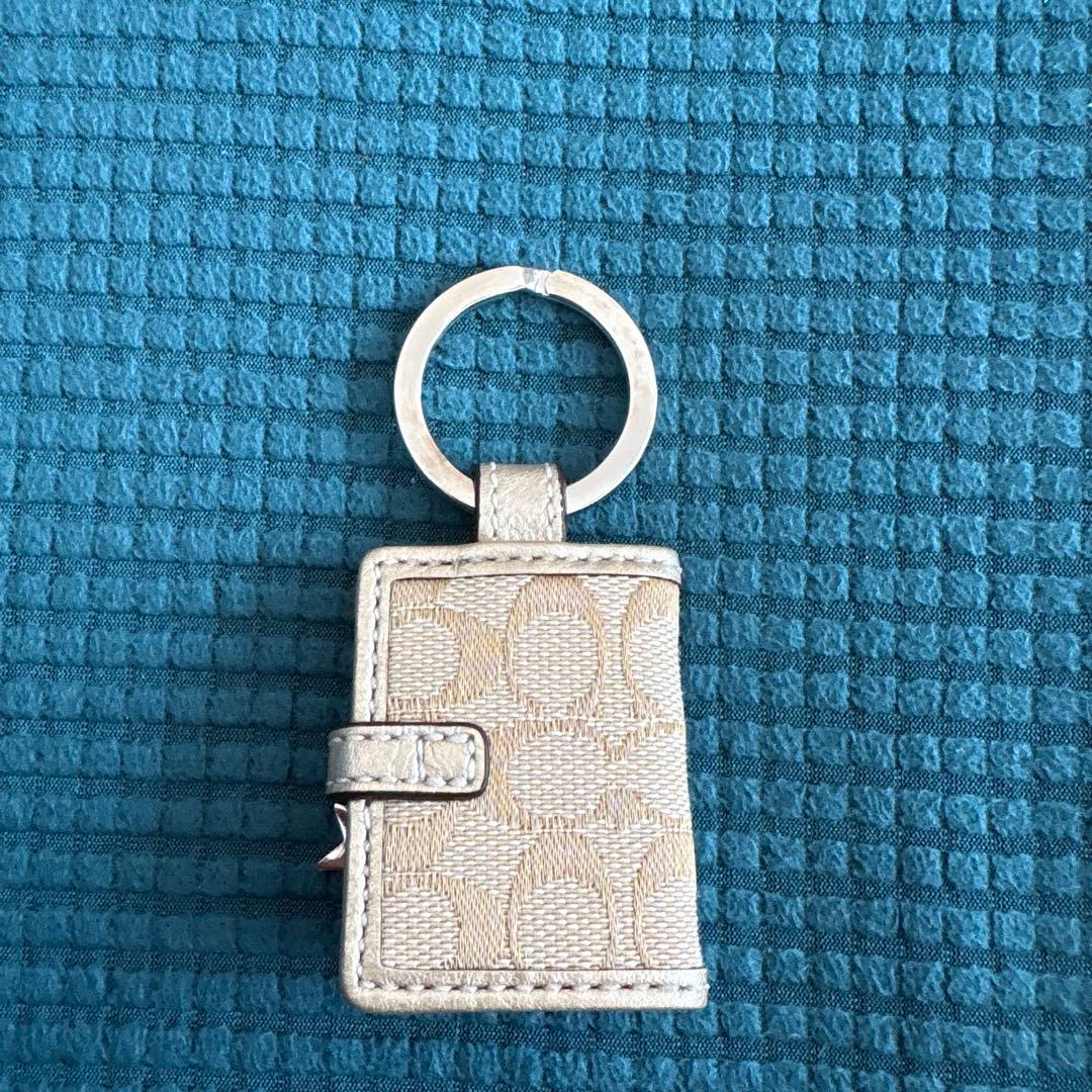 coach フォトフレーム　星型チャーム付き　キーホルダー