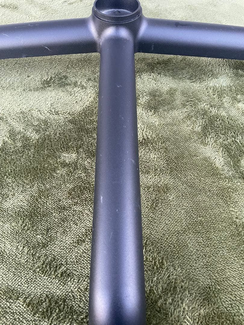 【送料込】IKEA STENSELE ステーンセレ 丸テーブル コーヒーテーブル