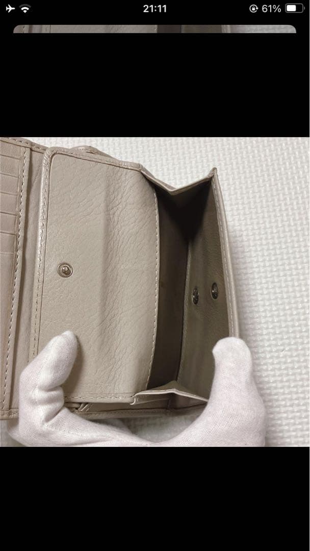 未使用HIROFUヒロフレザー二つ折り財布　センプレ　ライトグレー 「H」ロゴ