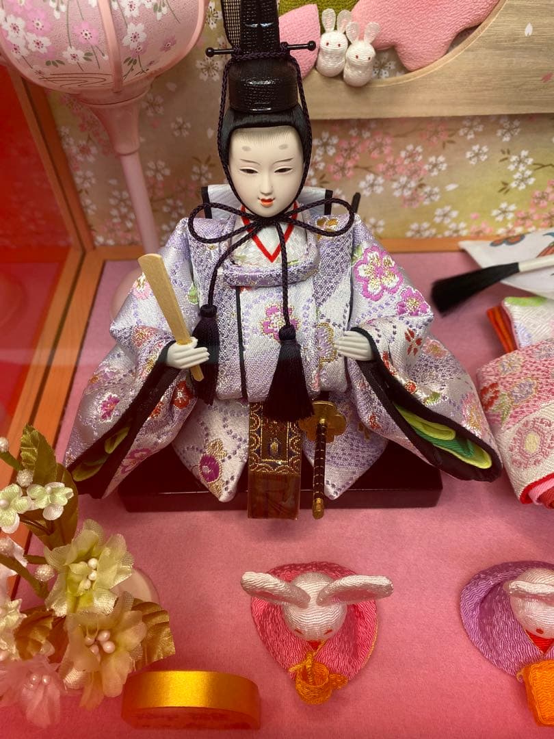 東京久月　雛人形ガラスケースうさぎ三人官女・間口約４３×奥行約３０×高さ約３０㎝