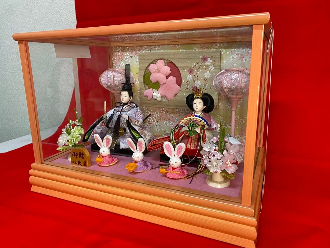 東京久月　雛人形ガラスケースうさぎ三人官女・間口約４３×奥行約３０×高さ約３０㎝