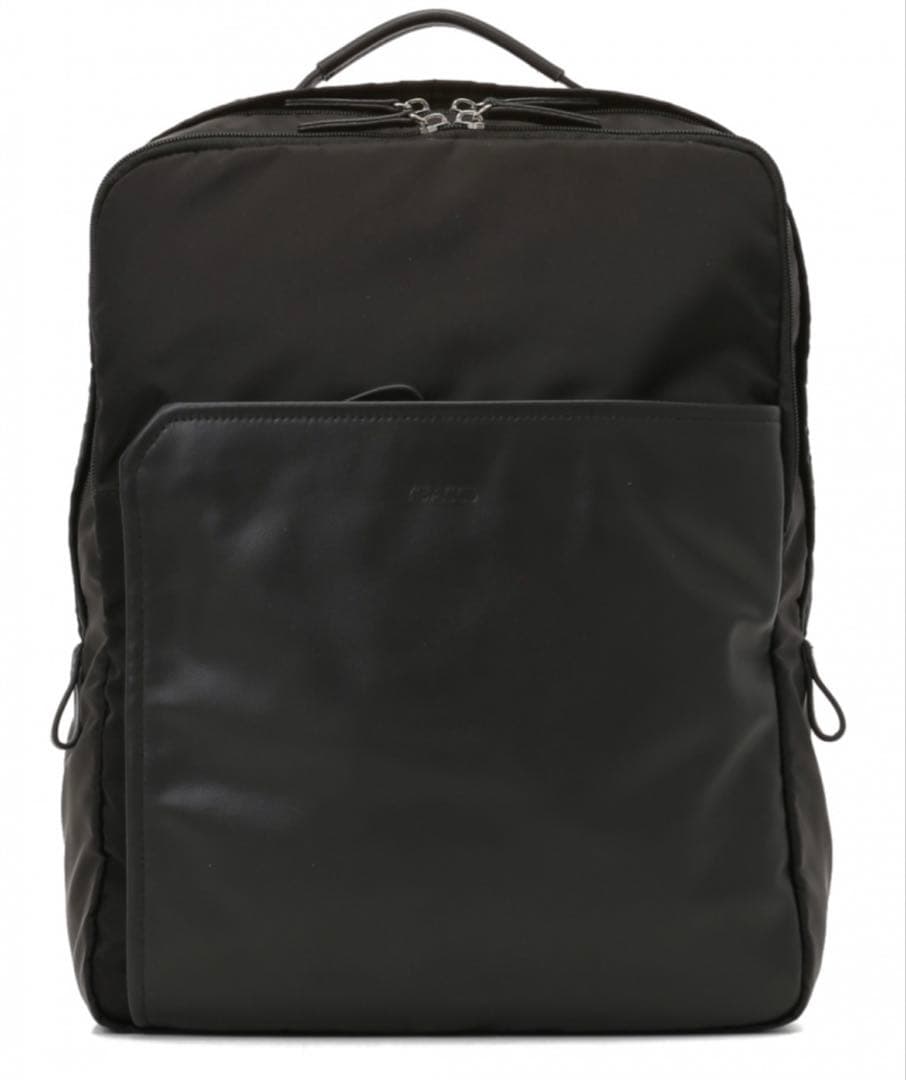 Y’SACCS バックパック　ブラック