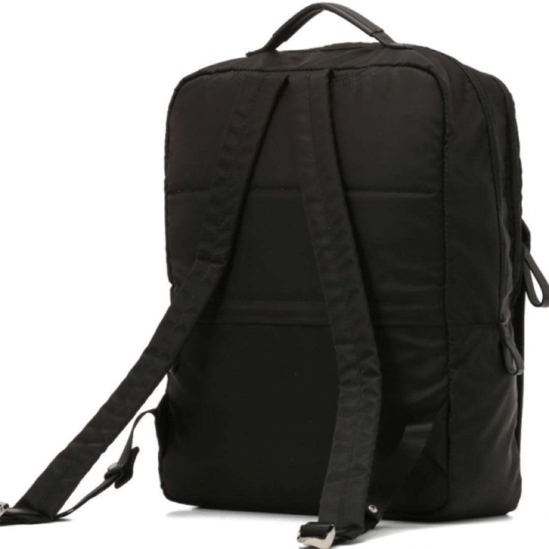 Y’SACCS バックパック　ブラック