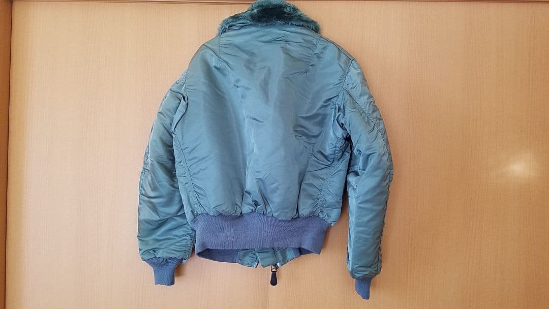 ぼ*ー様 美品　ALPHA B-15D フライトジャケット Mサイズ