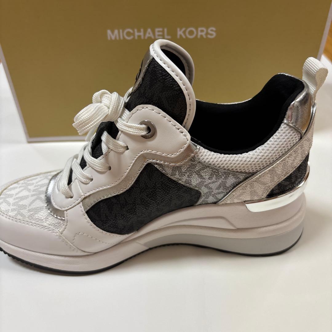 MICHAEL KORS スニーカー ホワイト/ブラック