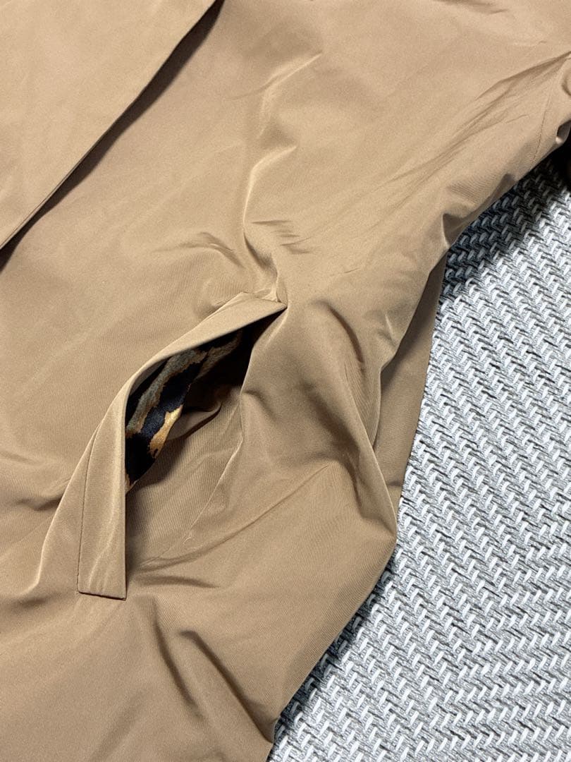 未使用品級 YSL フランス製 トレンチコート ブラウン 七分丈