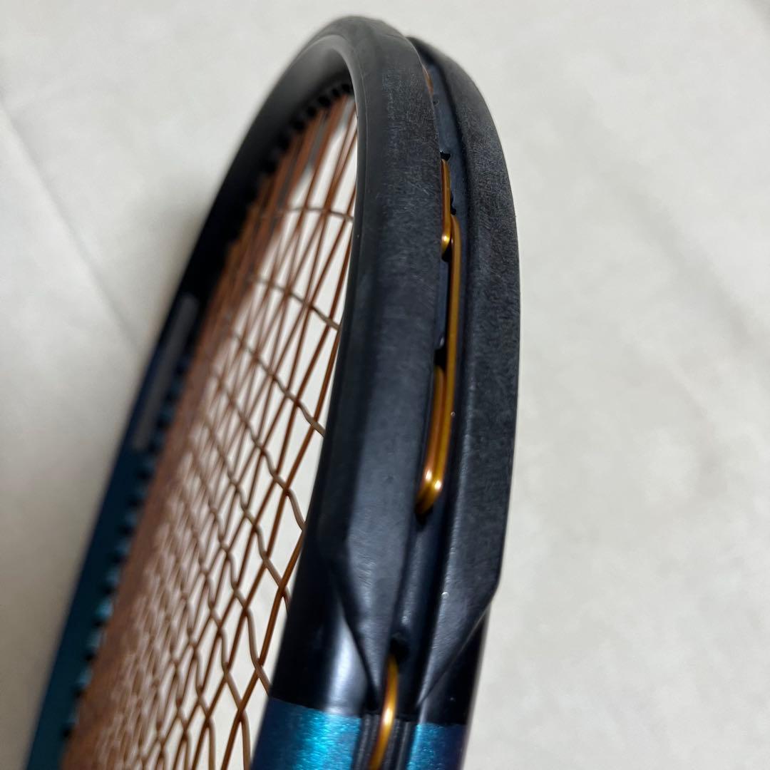 ① Wilson Ultra 100L V4 G2テニスラケット 専用ケース付き