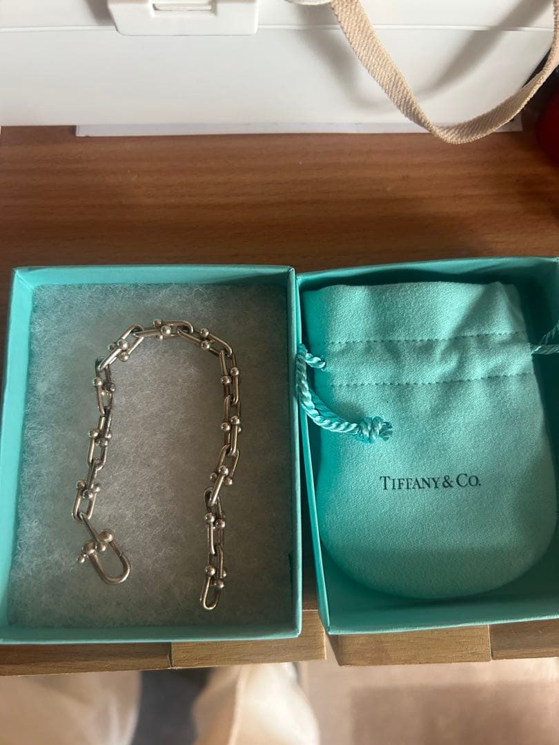 ティファニー　ハードウェアブレスレット