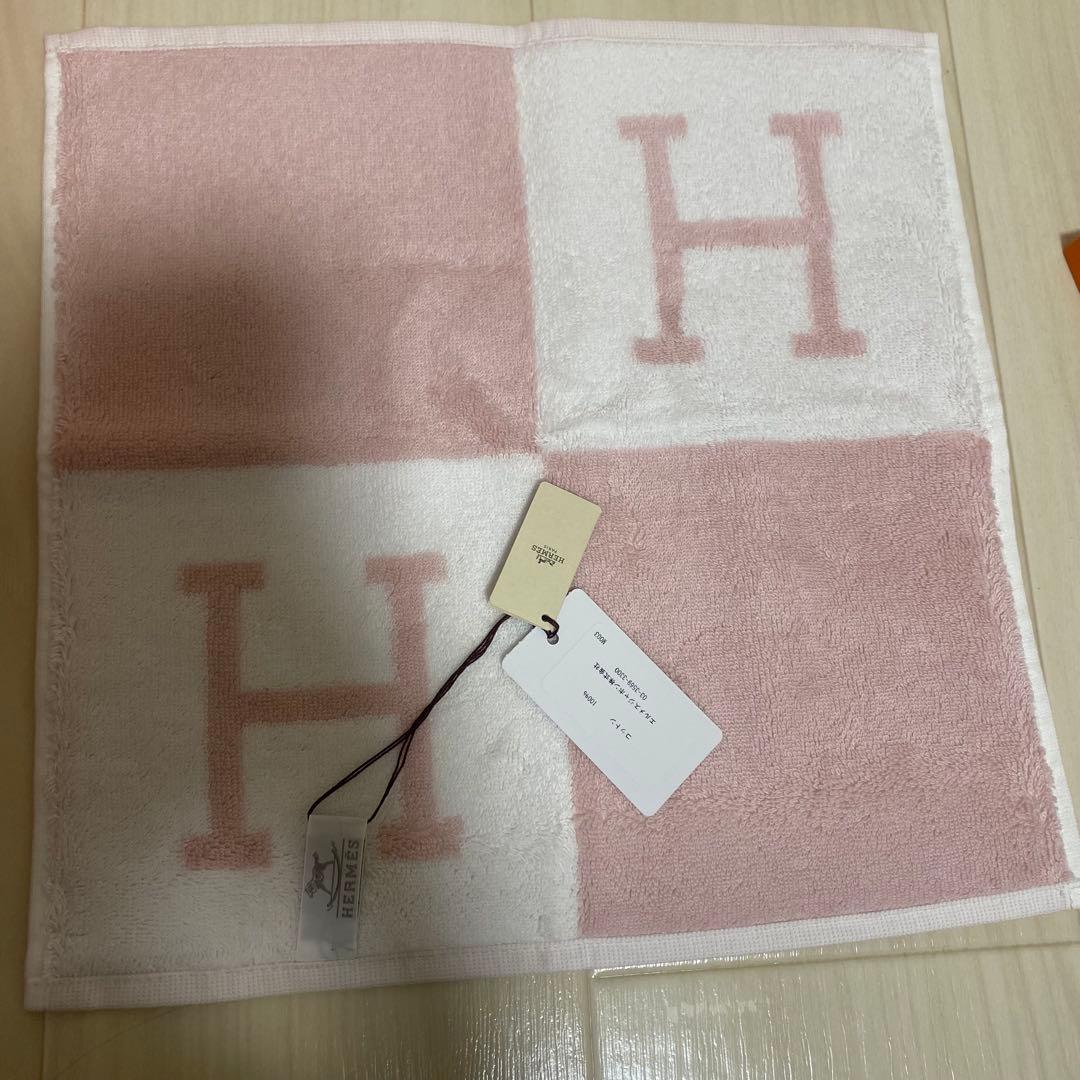 【新品未使用】HERMES ハンドタオルピンク
