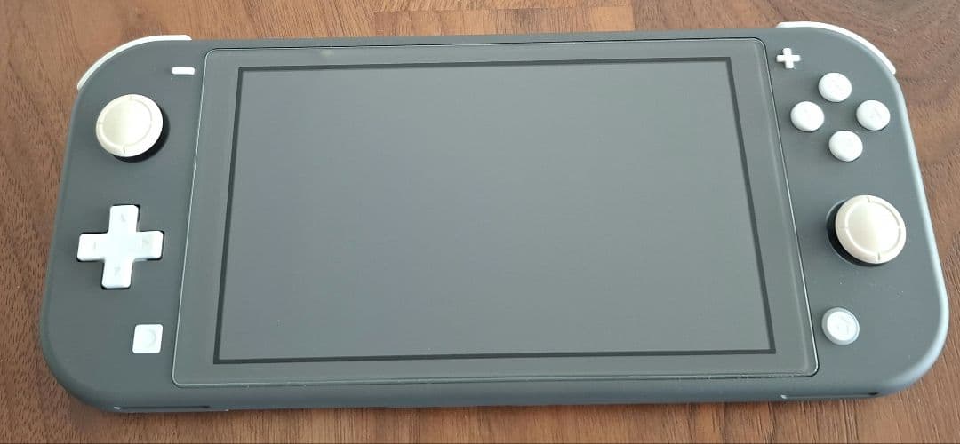 任天堂　Switchライト　グレー