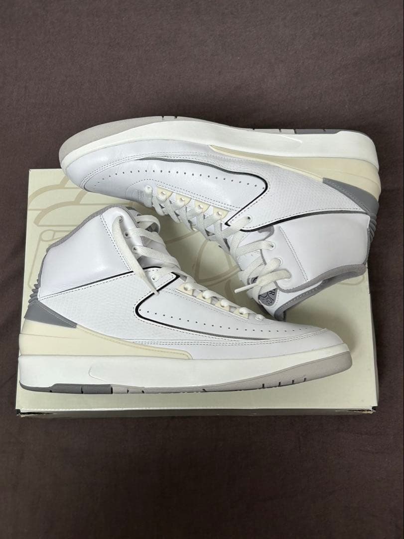 NIKE Air Jordan 2 ホワイト&セメントグレー　29cm