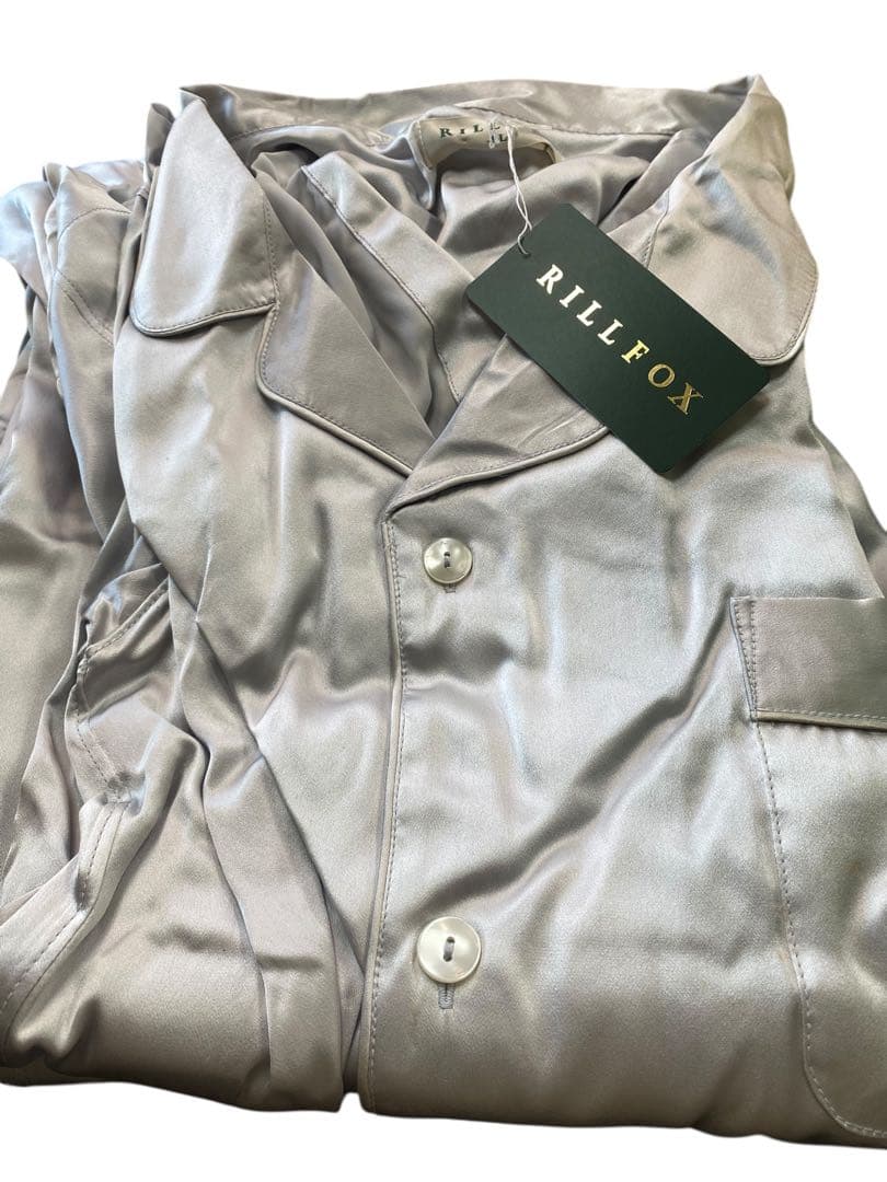 シルク　100% パジャマ　未使用　LLサイズ