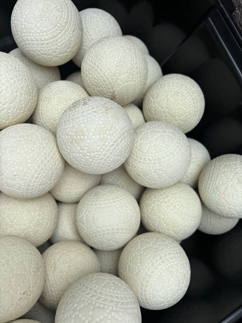 （送料込）70球9840円　野球ボール
