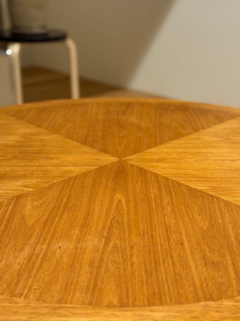 ラウンドコーヒーテーブル