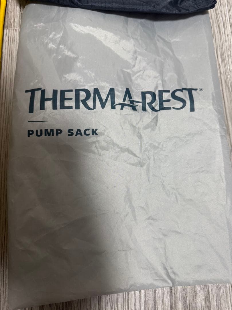 美品✨THERM-A-REST NeoAir XLite NXT R