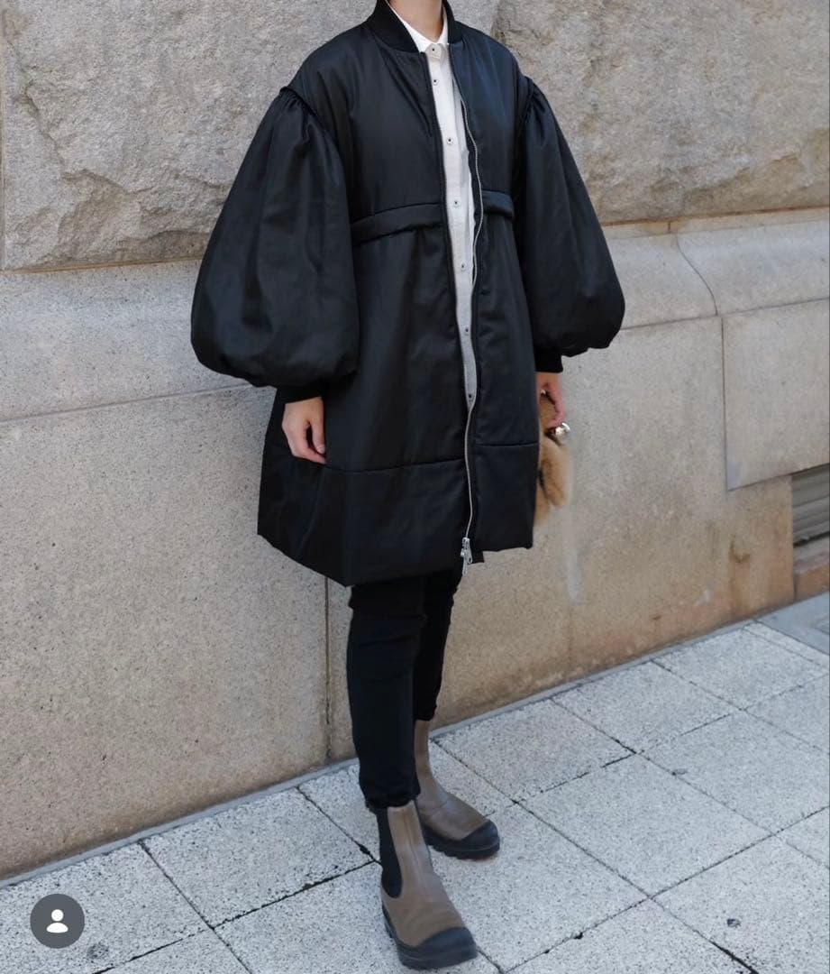 【週末限定値下】machatt トップサーモフォルムコート　中綿　ブラック
