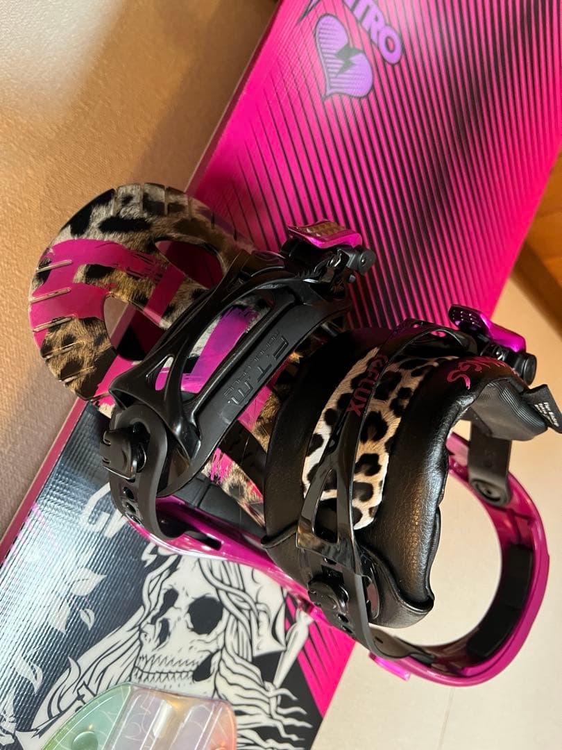 NITROスノーボード板　FLUXビンディング　レディース　ALLセット売り