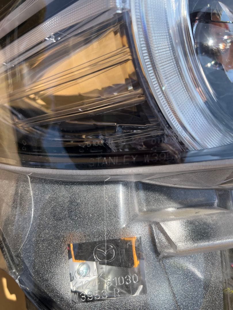 CX-5 KF2P 右ヘッドライト　美品　内部傷あり　中古