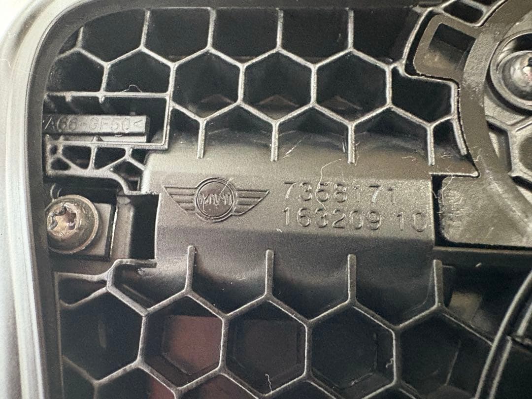 MINI f57 ウインドディフレクター　純正