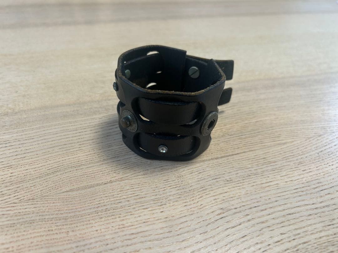 レッドリーチュエ　レザーバングル　当時物