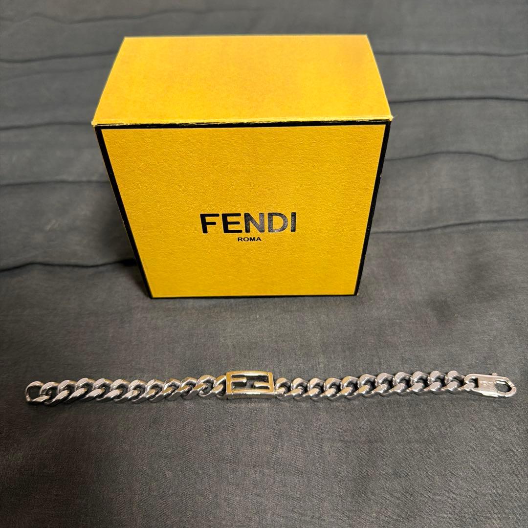 【FENDI】FFバゲット ブレスレット OB3823 Lサイズ 箱付き