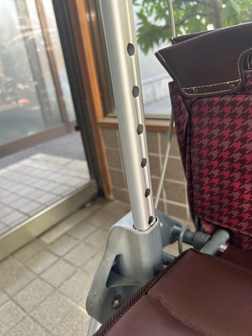 【美品】歩行車テイコブリトルスリムWAW04介護用品押して高さ調整可シルバーカー