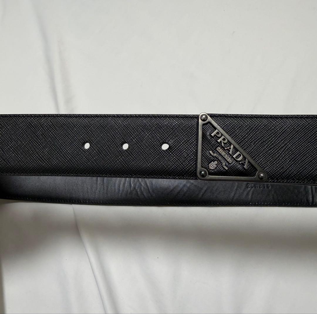 PRADA 黒 ベルト 3度程度使用しただけ！