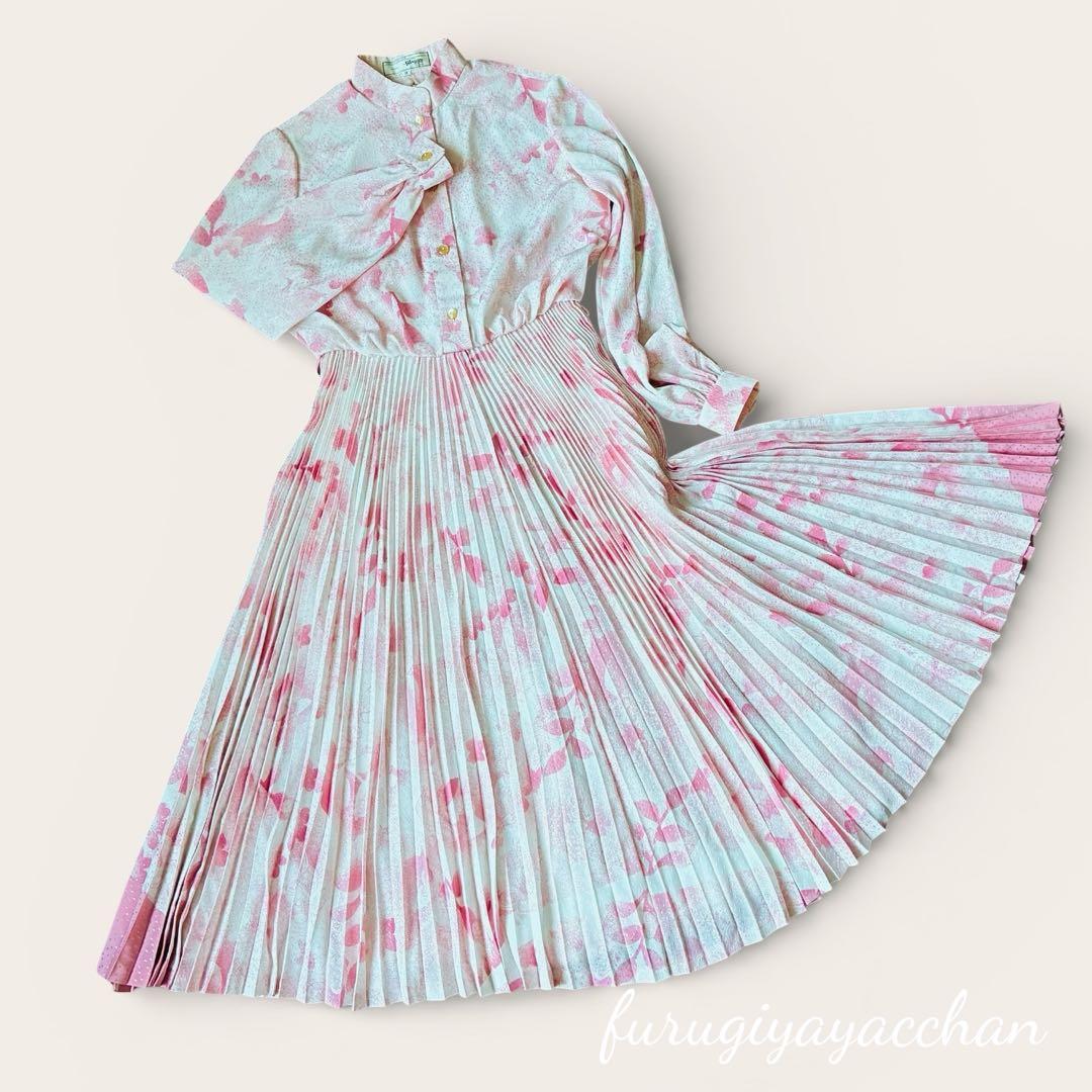 昭和レトロ 花柄プリーツワンピース ロング丈 長袖 白　ピンク　蝶々