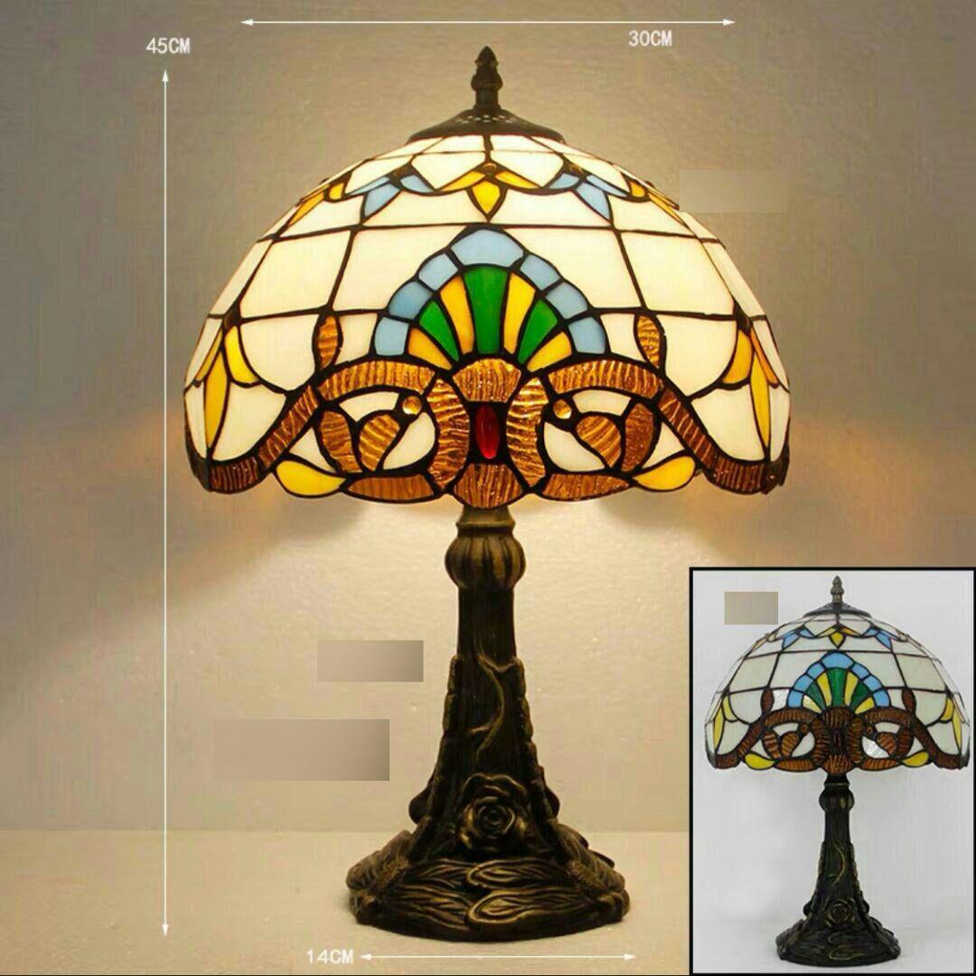 ティファニースタイルテーブルランプ電気スタンドガラスランプ \r バロック95