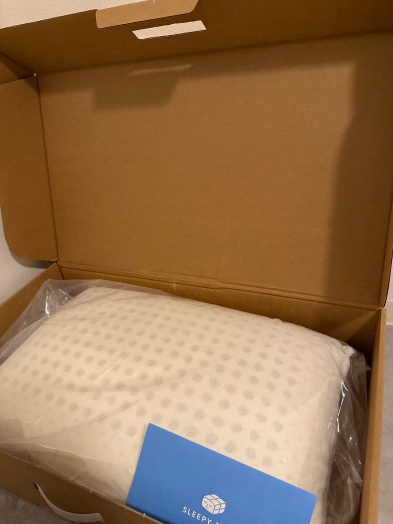 SLEEPY TOFU カステラまくら (ラテックス)
