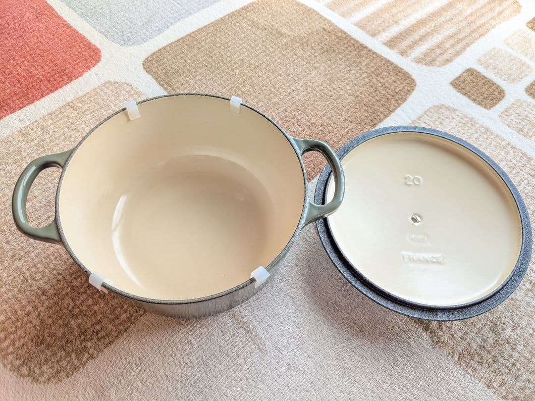 【中古美品】LE CREUSET　ルクルーゼ　ココットロンド　20cm 　タイム
