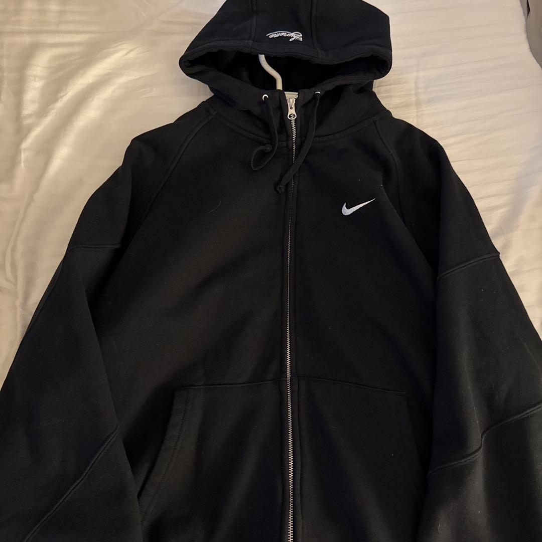 Nike Supreme ブラック パーカー