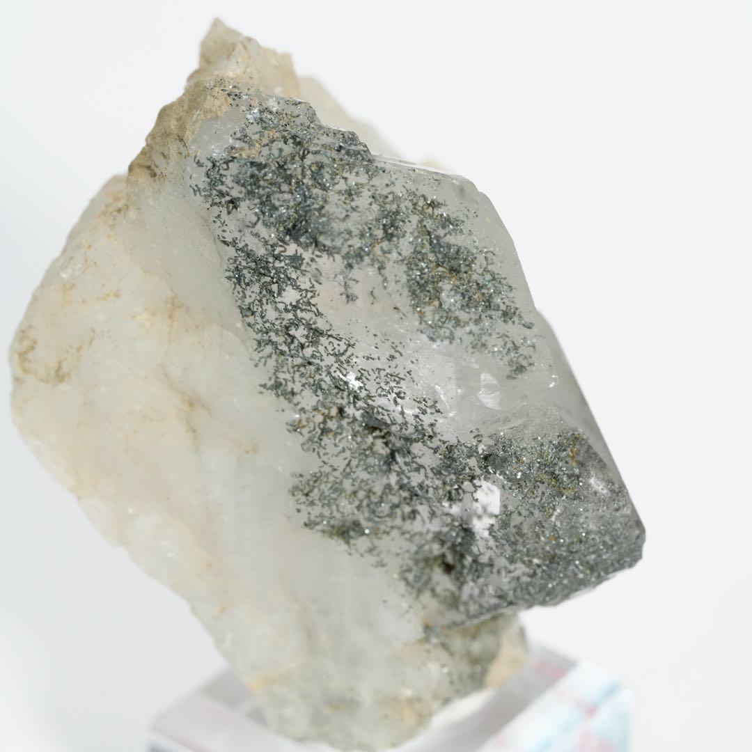 【綺麗な結晶】クローライトinクォーツ 60×48×48mm