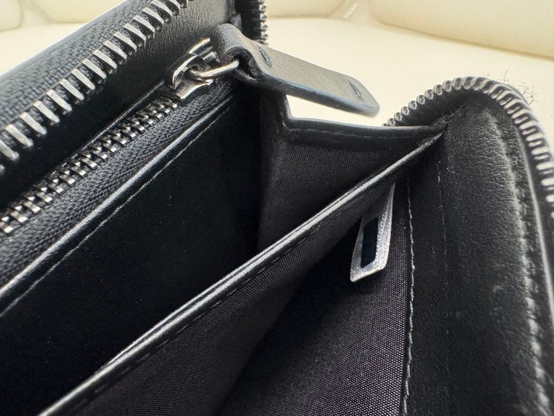 JIMMY CHOO 財布 スタッズ ブラック ラウンドファスナー