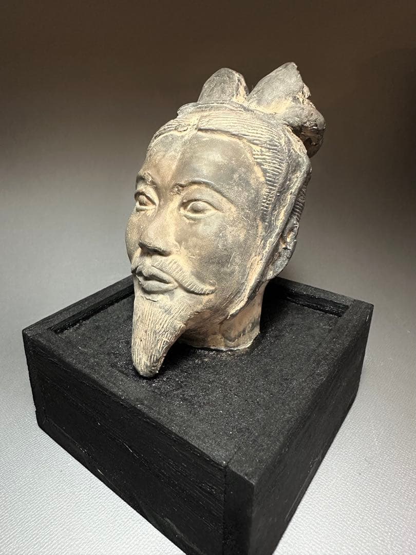 中国　古代　美術品　武官文官　俑　発掘品　頭部