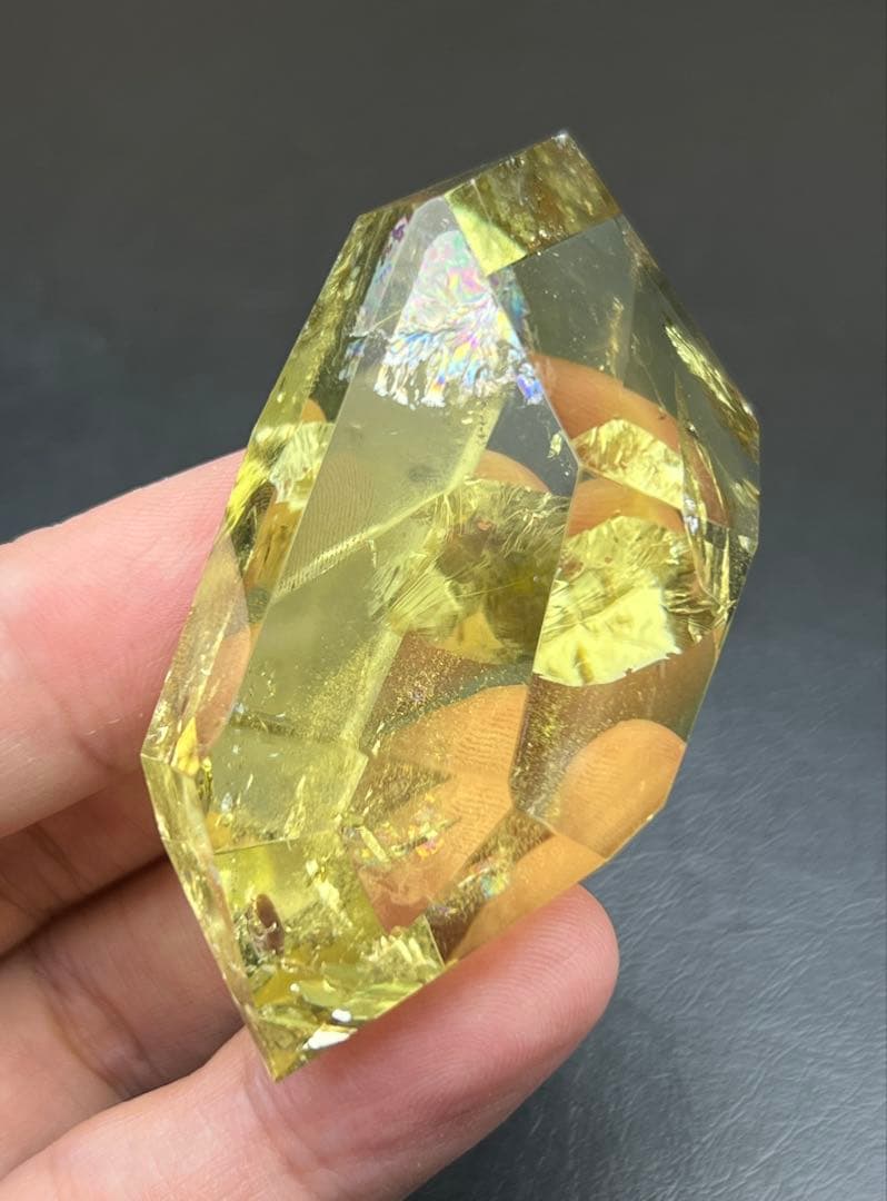 天然レインボーシトリン　黄水晶　美品　タンブル　ポイント　高品質　置物　　金運