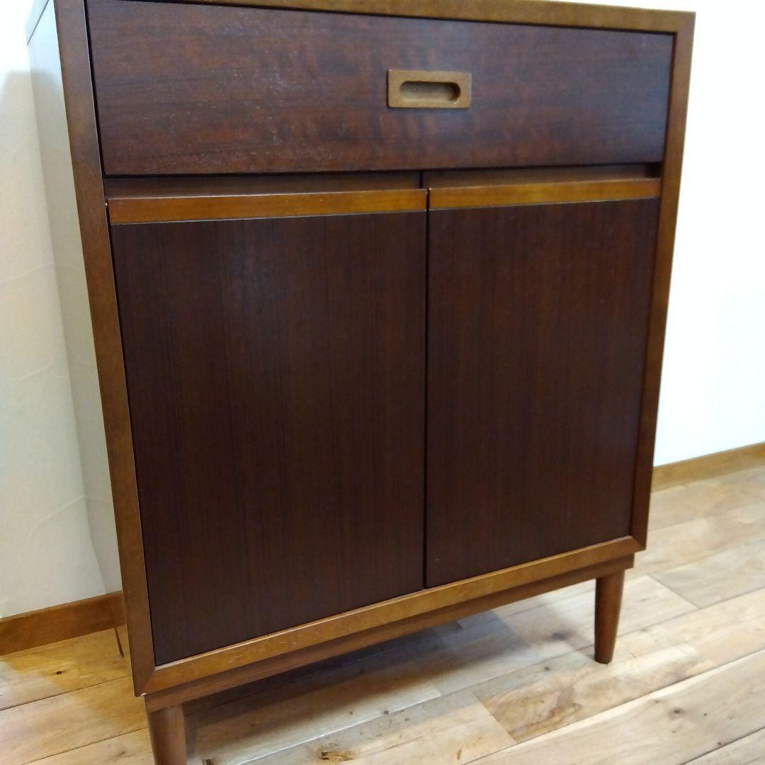 カリモク60 キャビネット