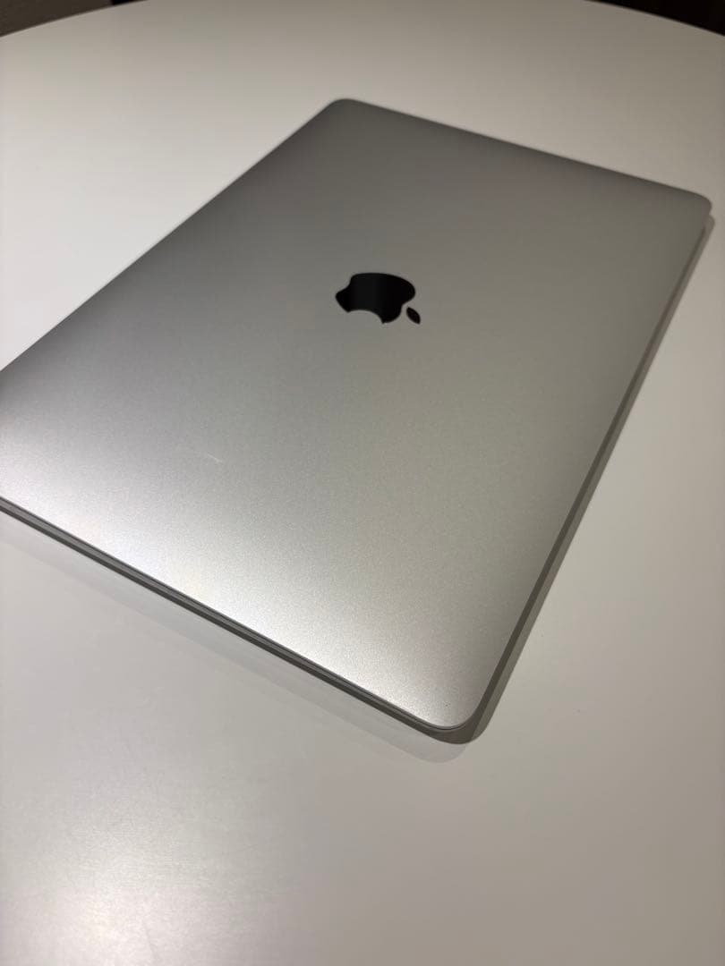M1 MacBook Air 13インチ 8GB / 256GB シルバー