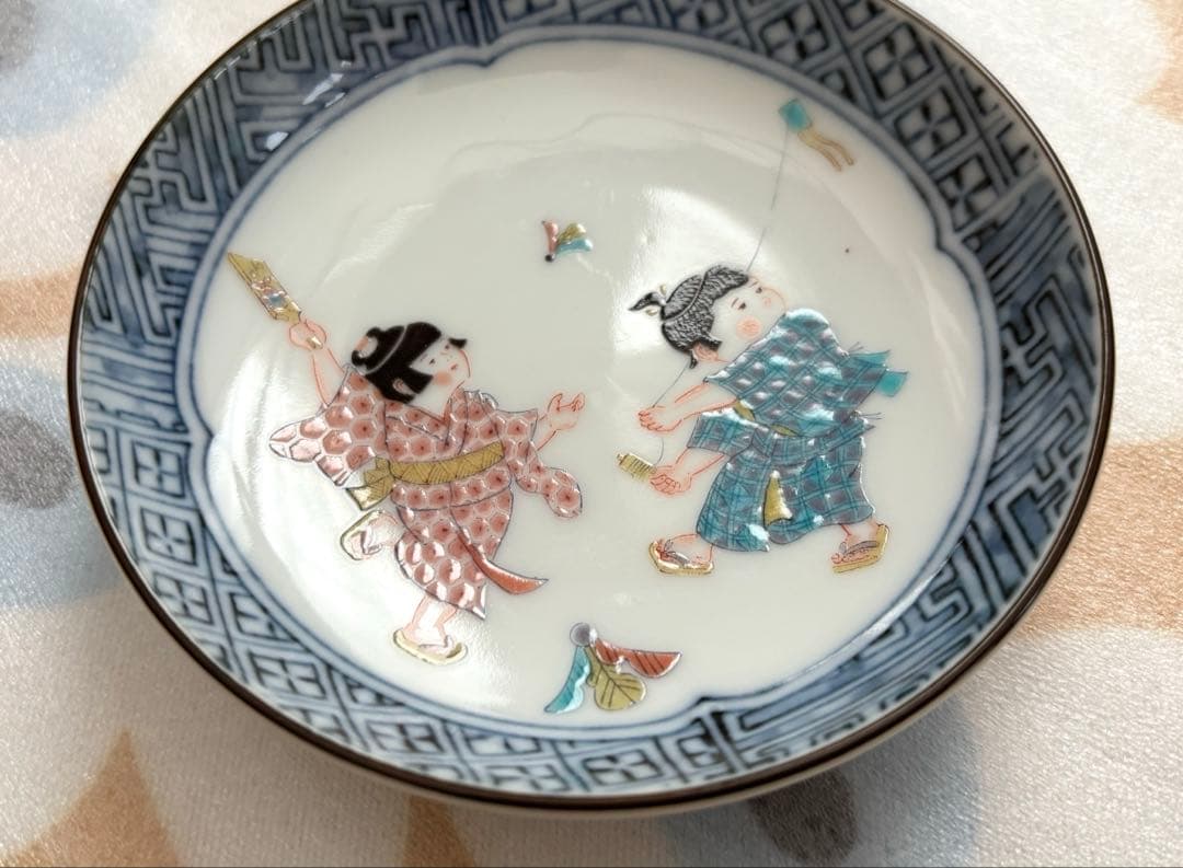 SALE✩.*˚ 九谷焼 清山 わらべ絵 小皿 6点セット