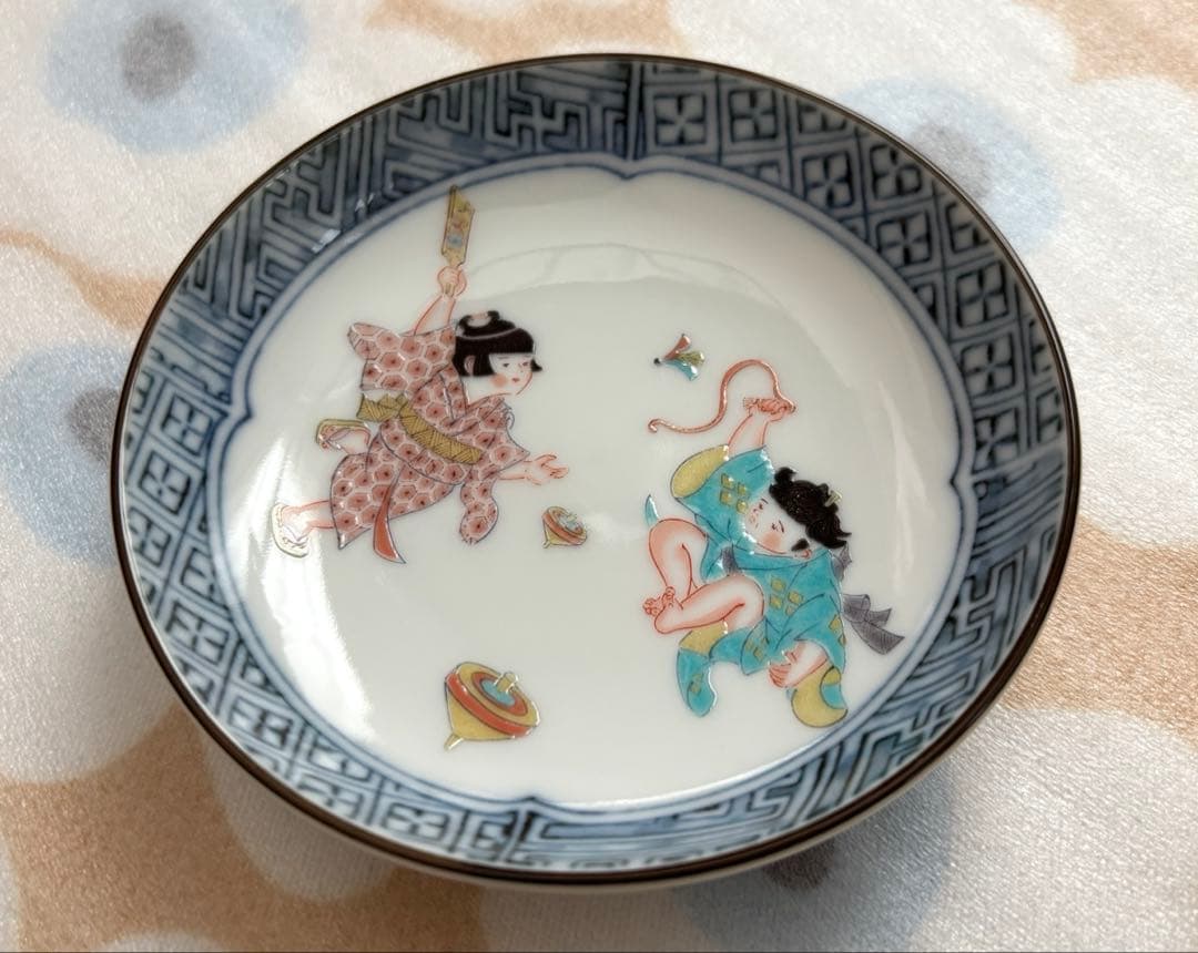 SALE✩.*˚ 九谷焼 清山 わらべ絵 小皿 6点セット