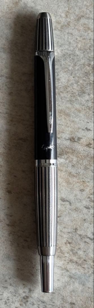 PILOT パイロット　キャップレス　capless蝕刻　万年筆　廃番