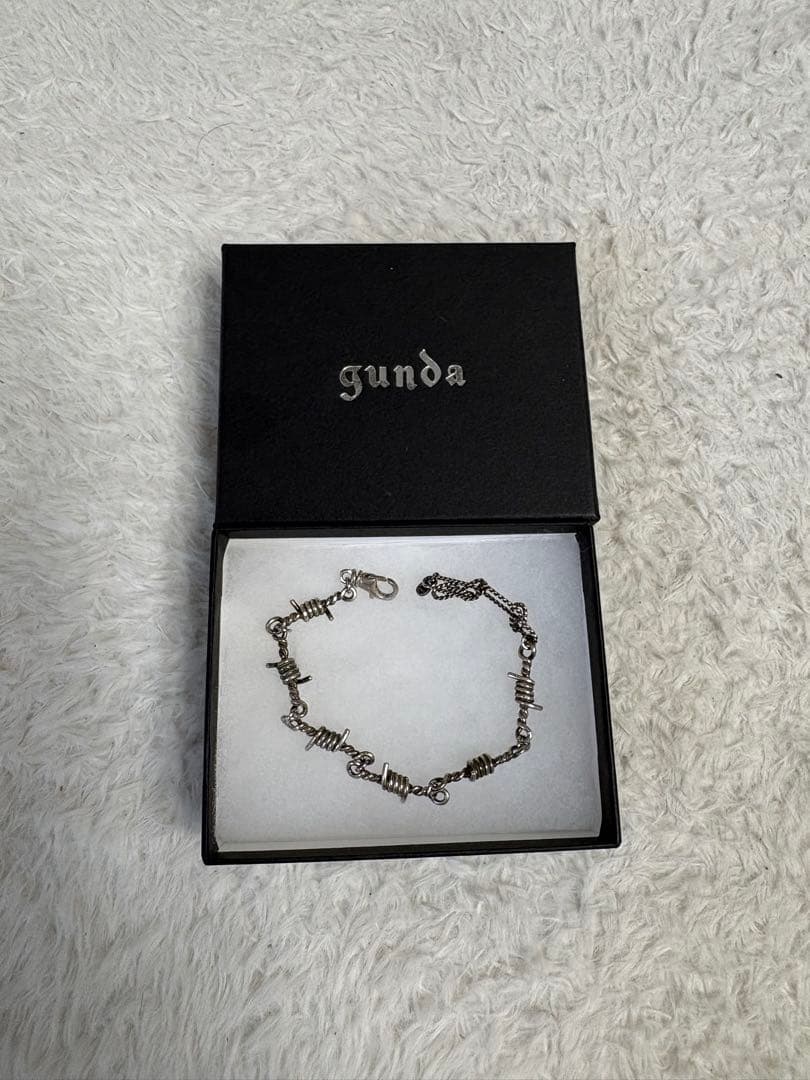 リ*ル様 【新品】gunda ワイヤーネックレス ブレスレット セット売り HY