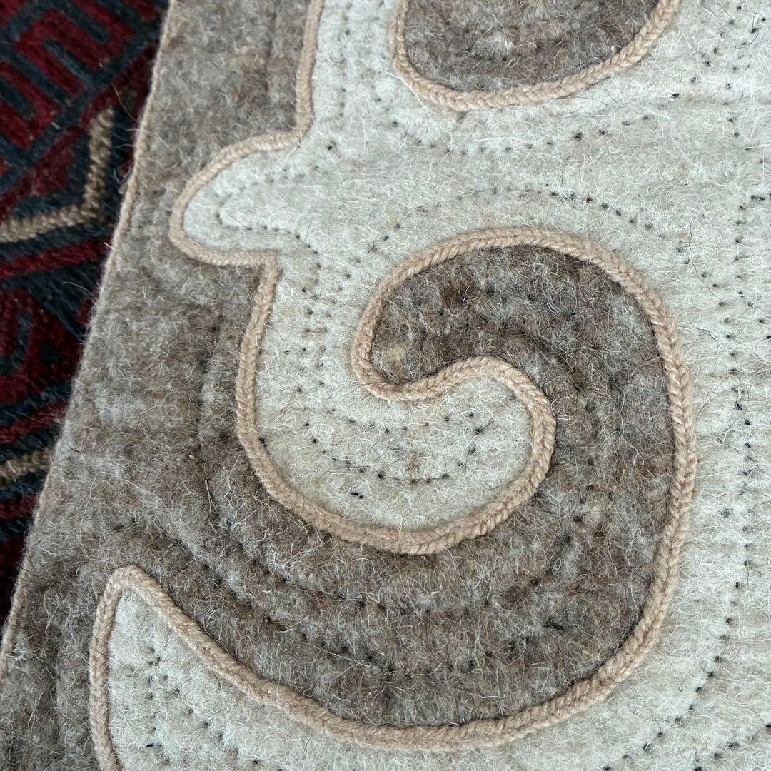 キルギス　ハンドメイド　シルダック　ウールクッションカバー　約65×65cm