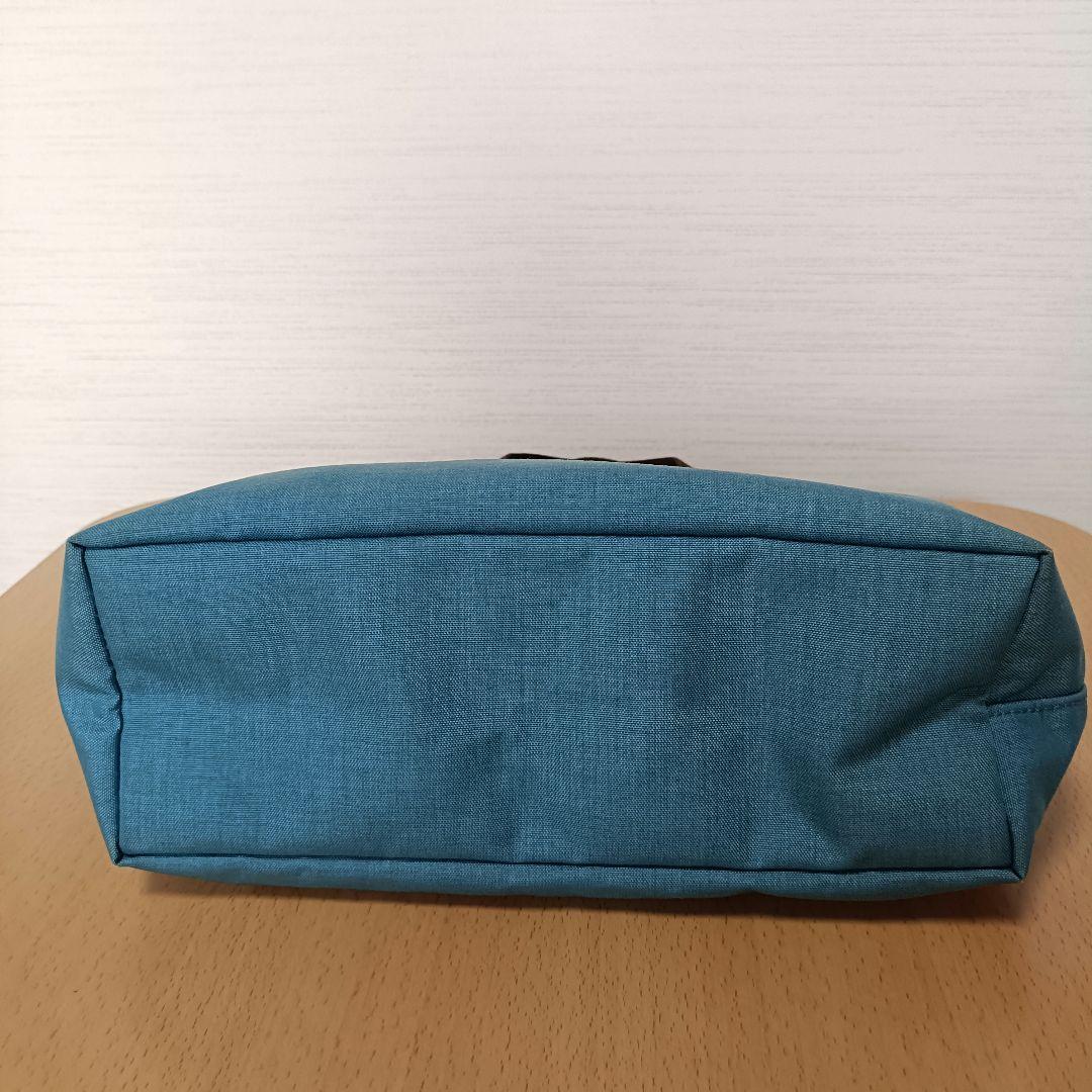 エルベシャプリエ　704C スクエアトートバッグ