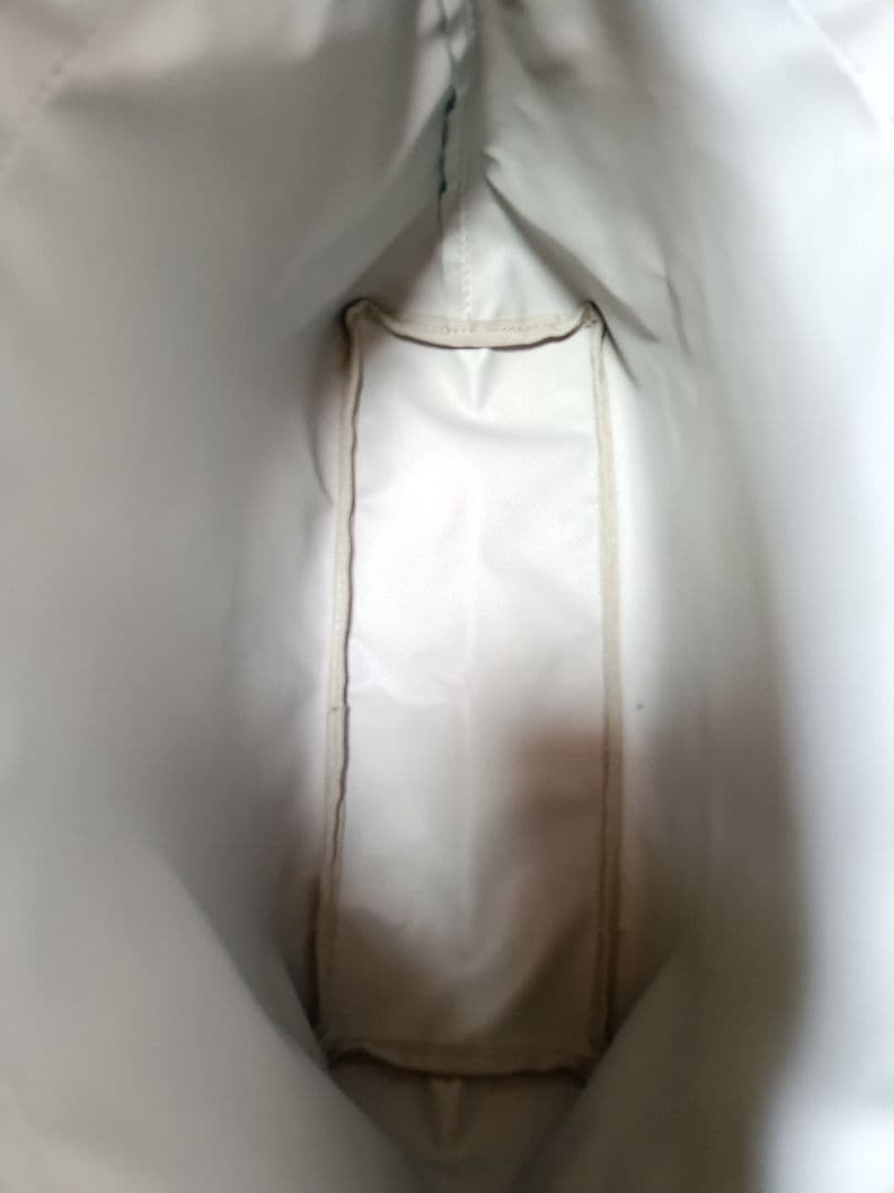 エルベシャプリエ　704C スクエアトートバッグ