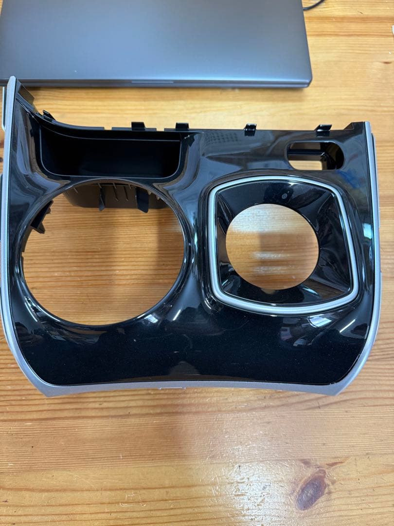 エスクァイア 後期 Gi 新車外し センター ドアスイッチ左右 パネル3点