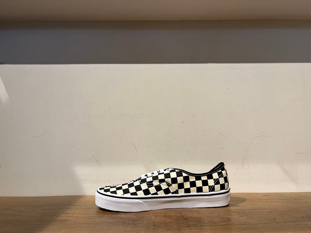 VANS AUTHENTIC checker 黒白 US正規品 赤箱 27.5