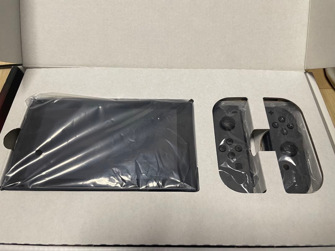 動作確認済み　Nintendo Switch グレー　付属品完備